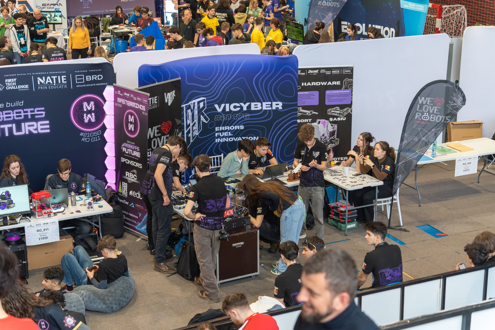 Stand-ul ViCyber la competiție